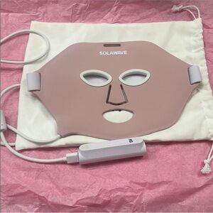 Solawave LED Light Therapy Face Mask Wrinkle Retreat Rose anti aging Like New